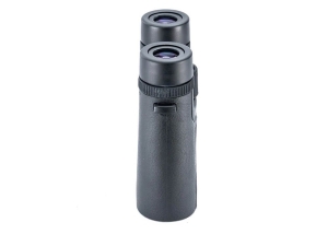 Binoclu Vanguard Vesta 8x42 – Versatilitate și Claritate în Natură